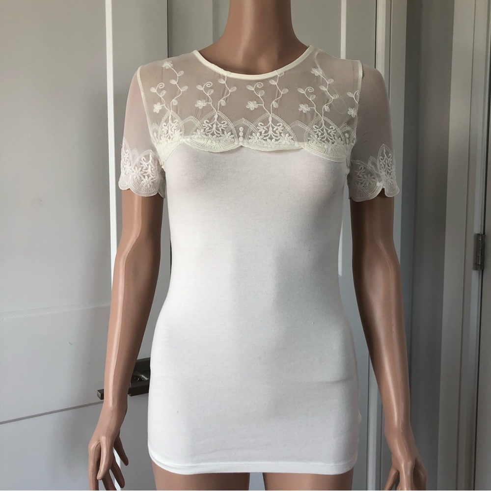 H&M Cream White Mesh Lace Tunic Top Scallop Short Sleeves Blouse XS